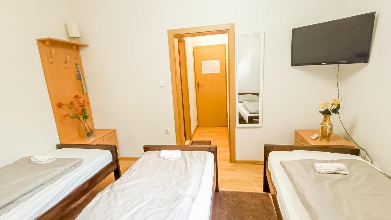 Bascarsija Guesthouse - Private Bath, Tv & Aircon ซาราเยโว ภายนอก รูปภาพ