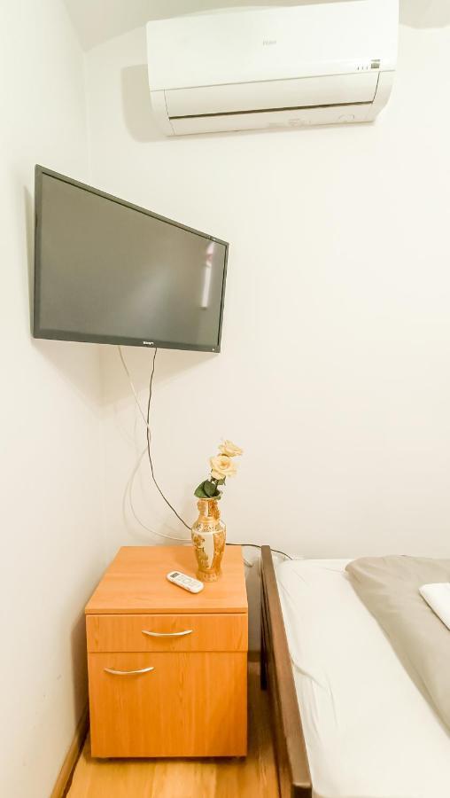 Bascarsija Guesthouse - Private Bath, Tv & Aircon ซาราเยโว ภายนอก รูปภาพ