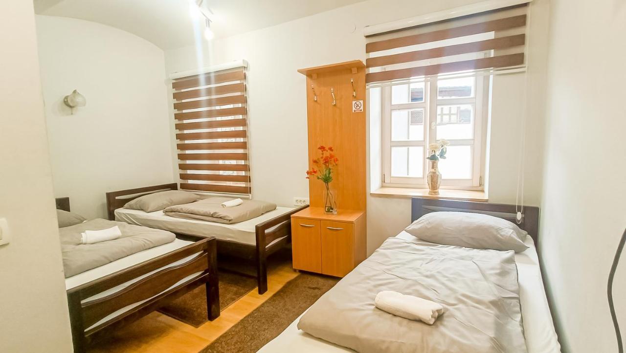 Bascarsija Guesthouse - Private Bath, Tv & Aircon ซาราเยโว ภายนอก รูปภาพ